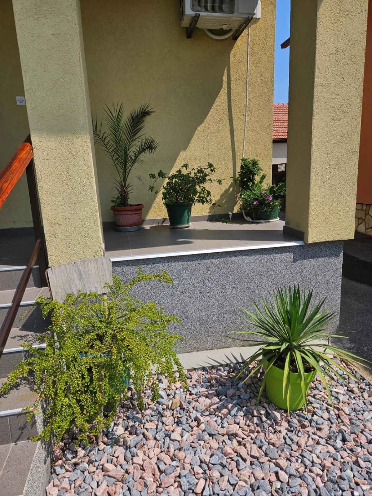Studio Apartman Dora Ilok Ngoại thất bức ảnh